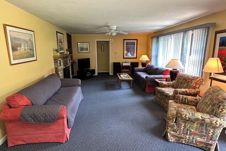 Room 12 of 14