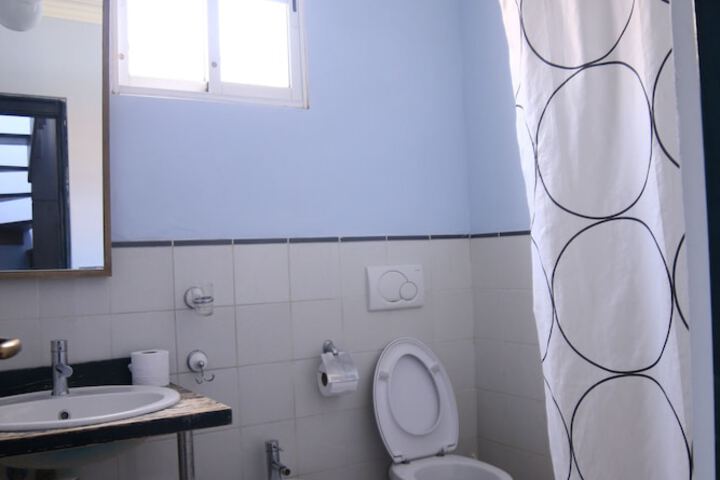 Room 35 of 67