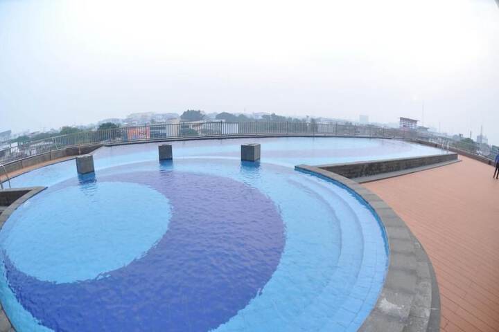 Pool Hotel