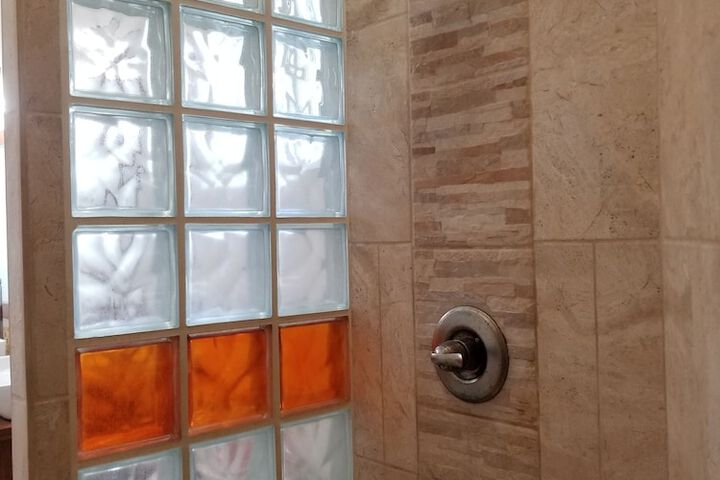 Room 15 of 40
