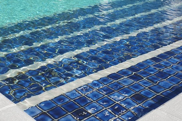 Pool 11 of 18
