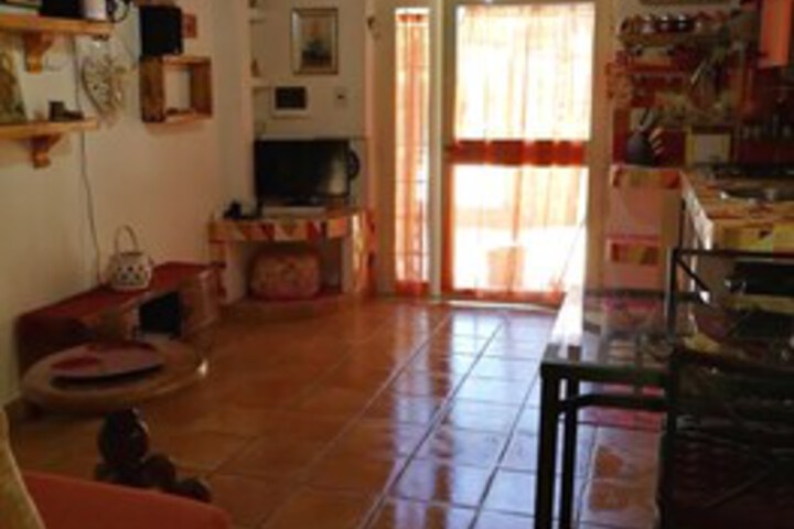 Room 5 of 15