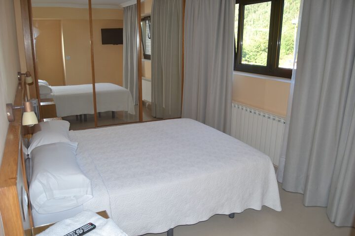 Room 9 of 39