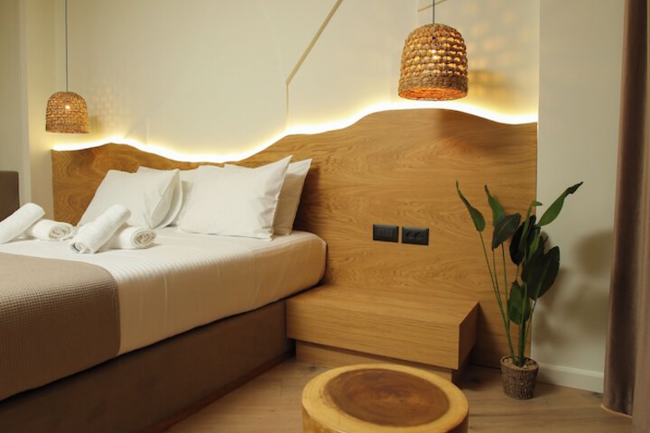 Room 37 of 70
