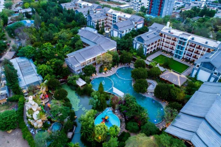 Putuoquan Hot Spring Resort