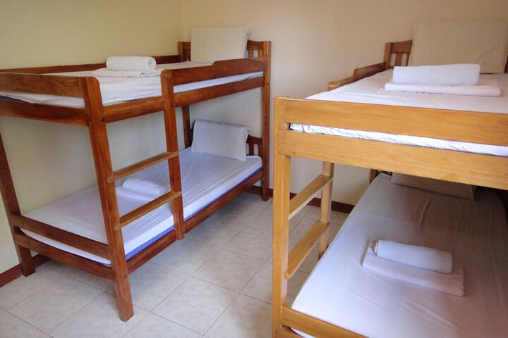 Room 10 of 40