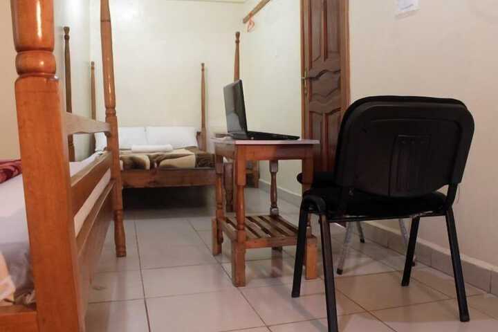 Room 9 of 19