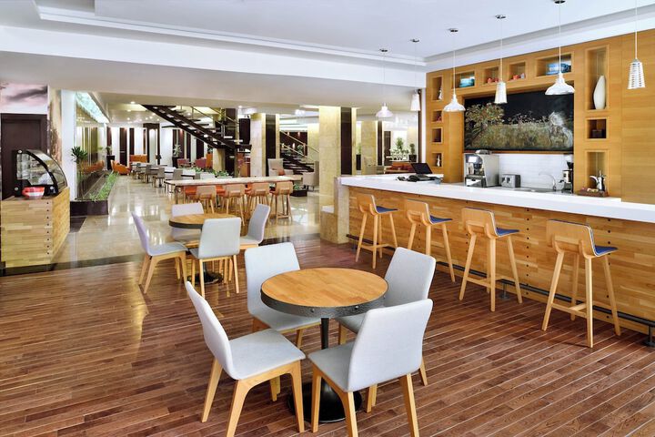 Guest Lobby