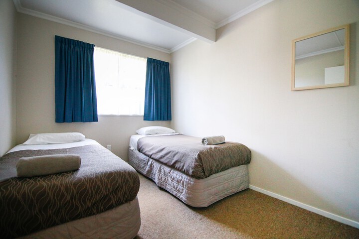 Room 9 of 63
