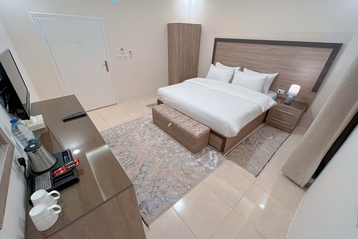 Room 17 of 30