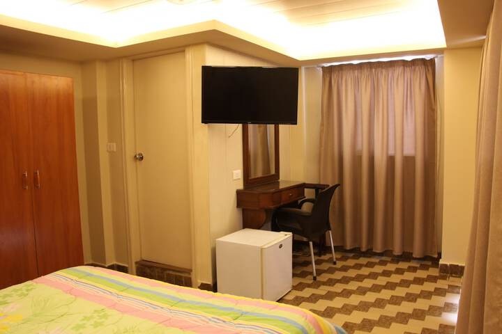 Room 13 of 119