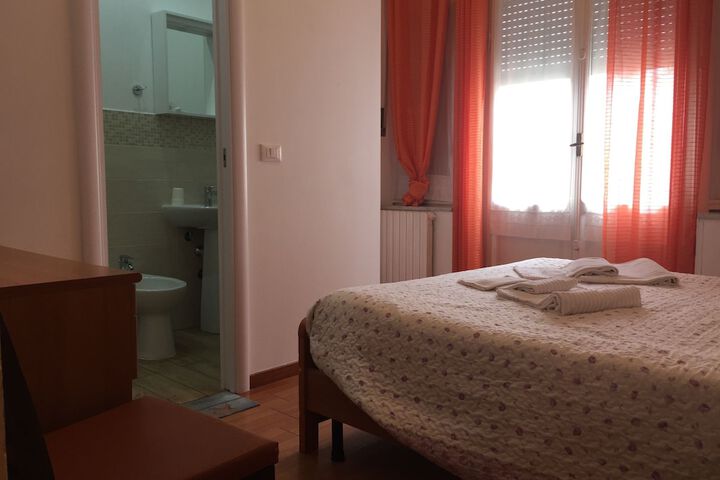 Room 7 of 15