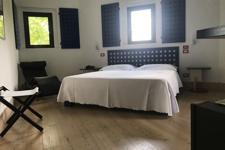Room 7 of 75