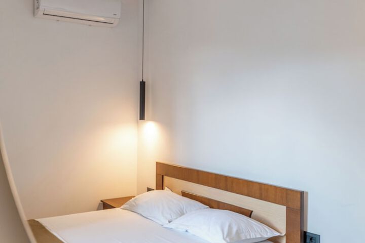 Room 35 of 74