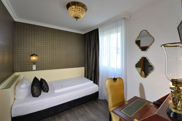 Room 35 of 56