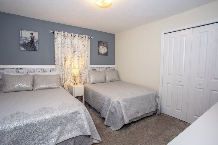 Room 25 of 94