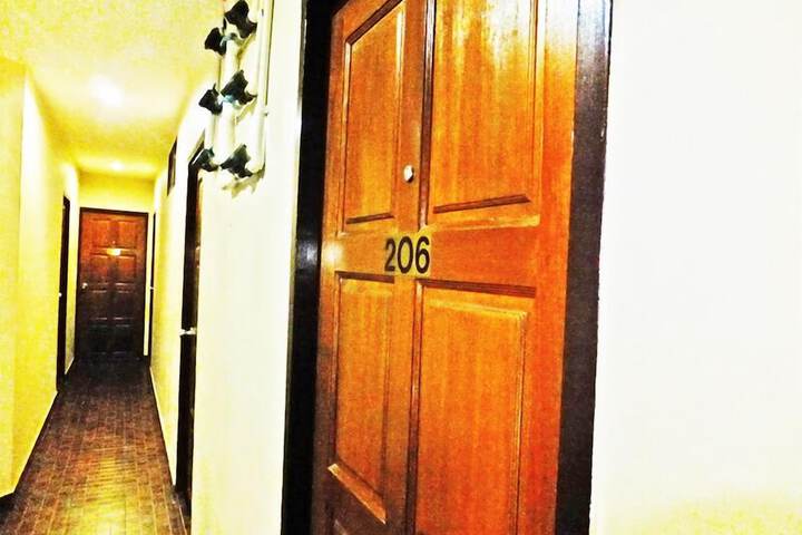 Ballroom/Hall 33 of 37