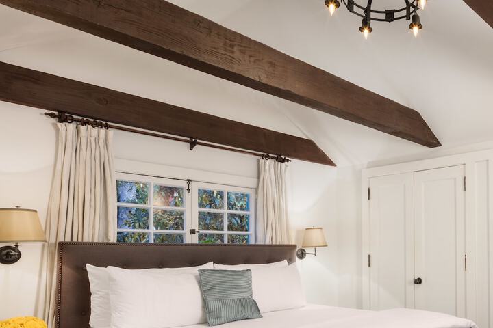 Room 21 of 65