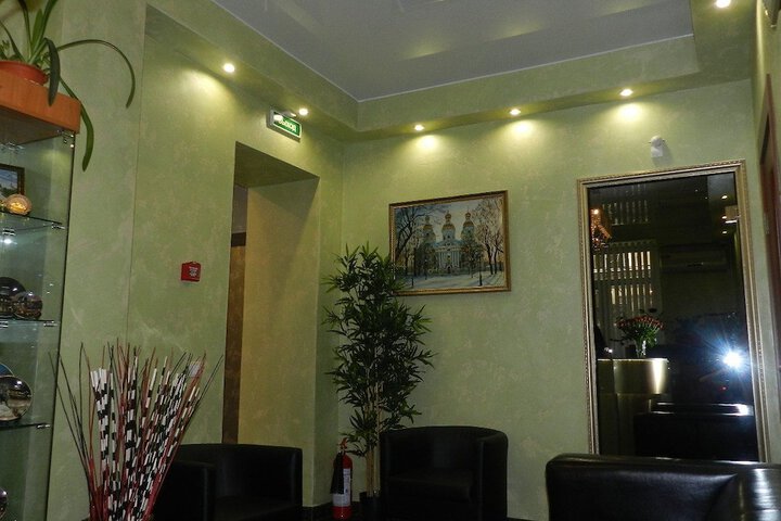 Hotel Interior 4 of 34