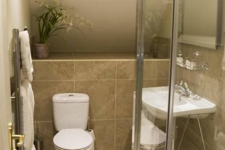 Bath Interior