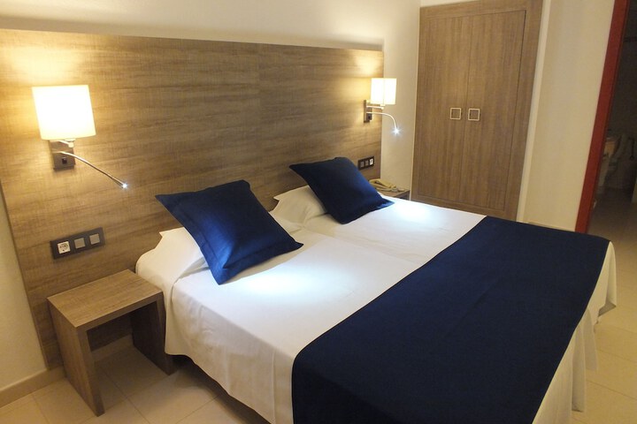 Room 7 of 81