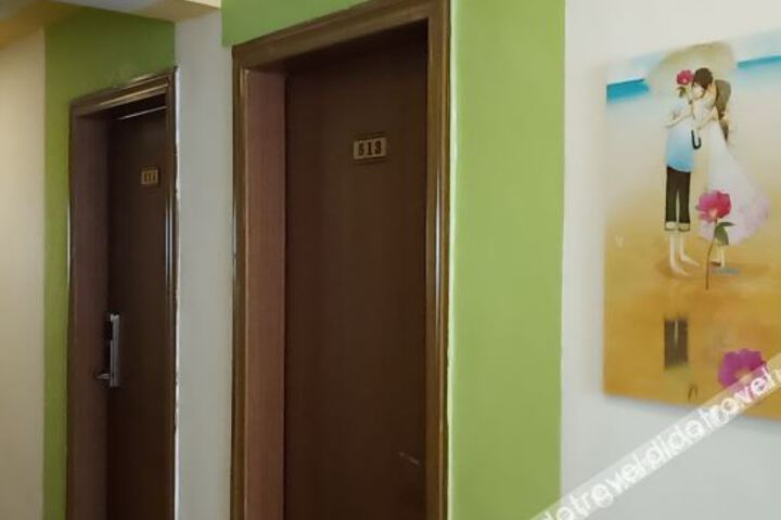 Hotel Interior 8 of 20