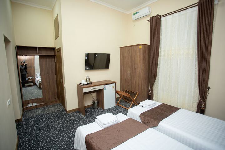 Room 10 of 69