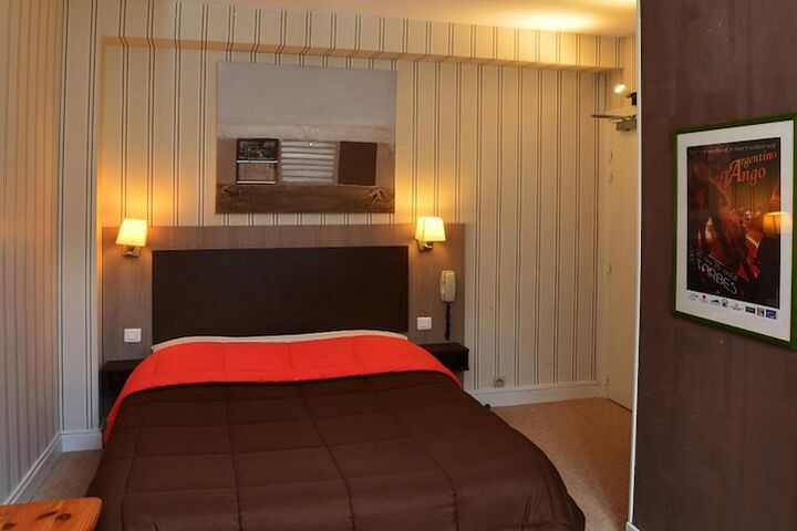 Room 25 of 57