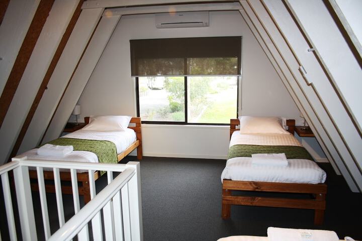Room 4 of 24