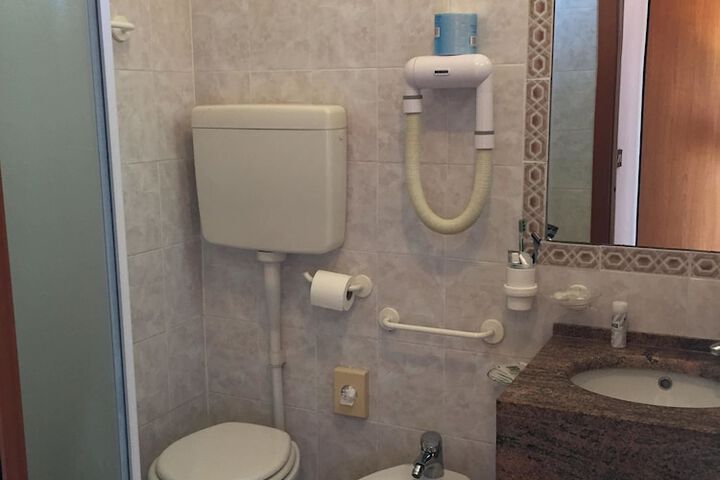 Room 19 of 19