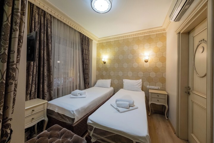 Room 8 of 67