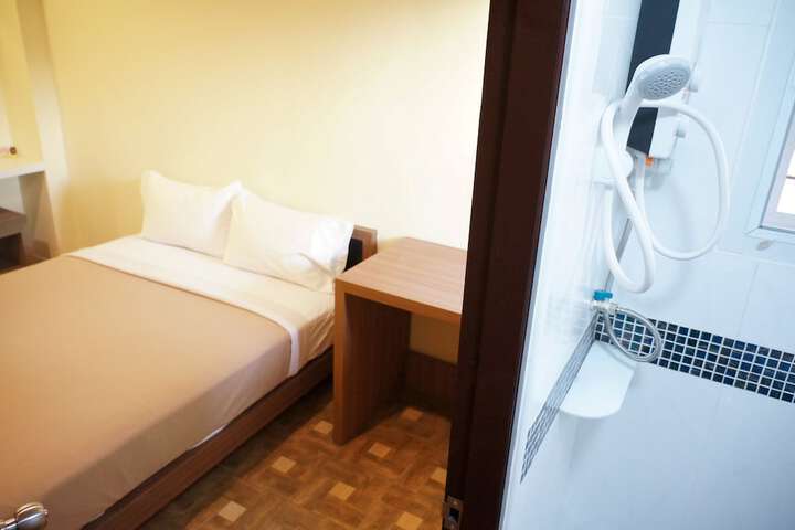 Room 26 of 115