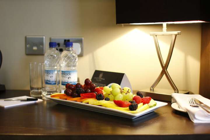 Room 12 of 187