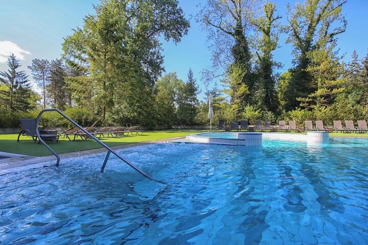 Pool 14 of 69