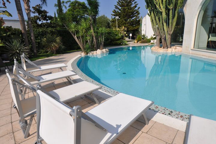 Pools & Facilities