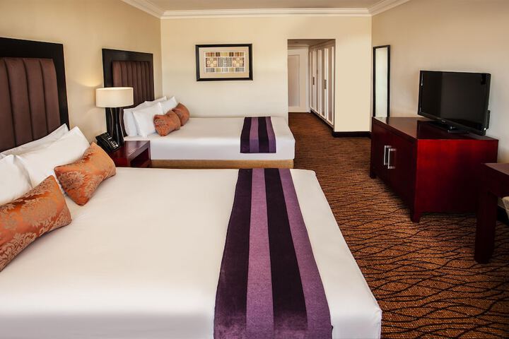 Room 21 of 120