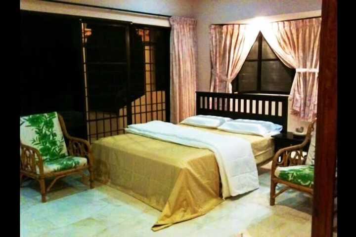 Room 10 of 41