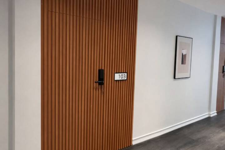 Room 10 of 70