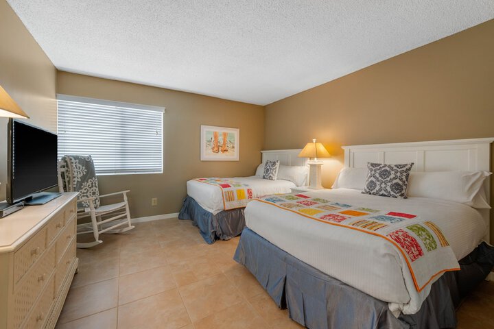 Room 32 of 190
