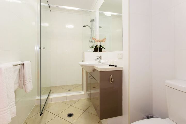 Room 14 of 23