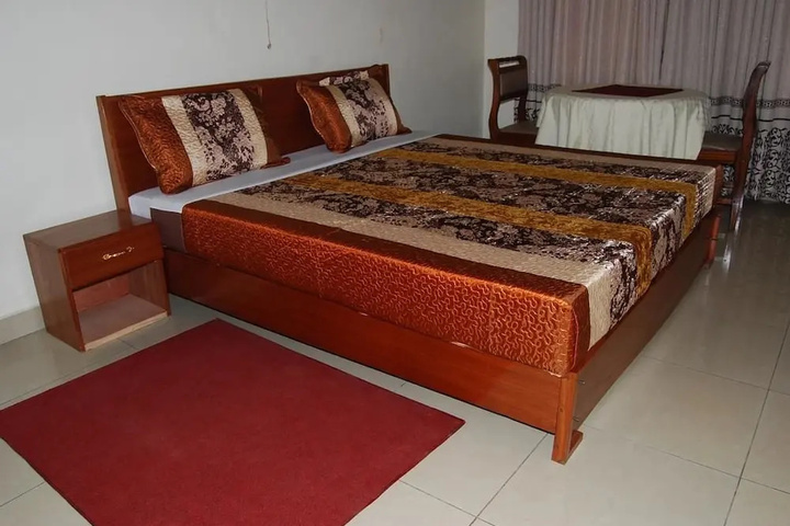 Room 2 of 15