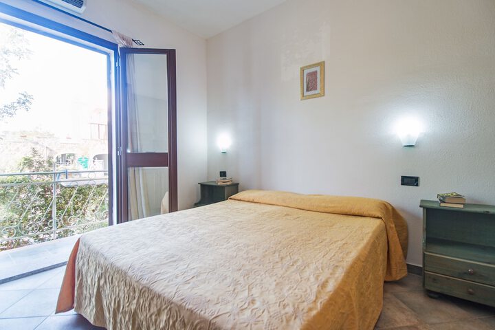Room 10 of 52