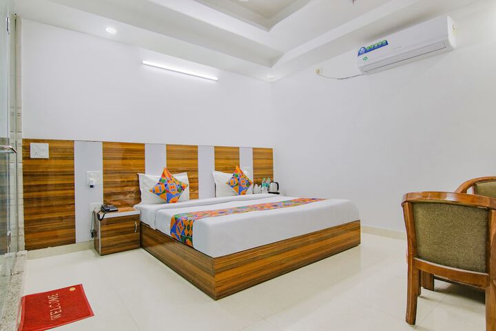 Fabhotel Gp Royal