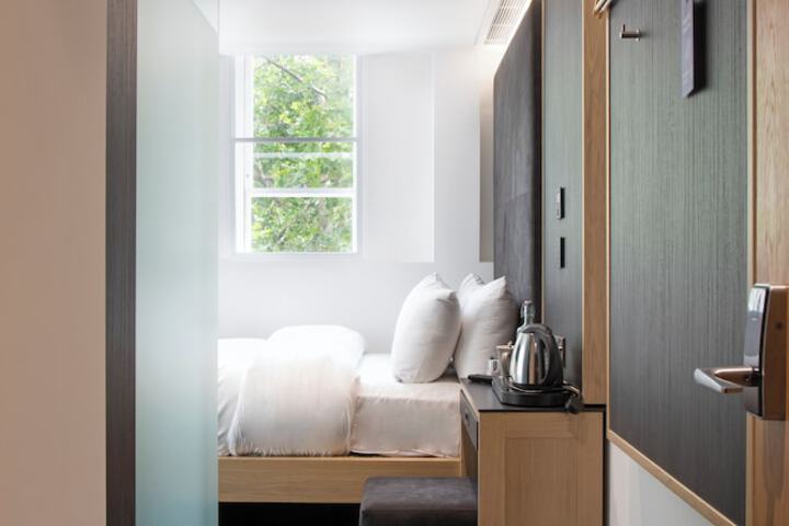 Room 15 of 43