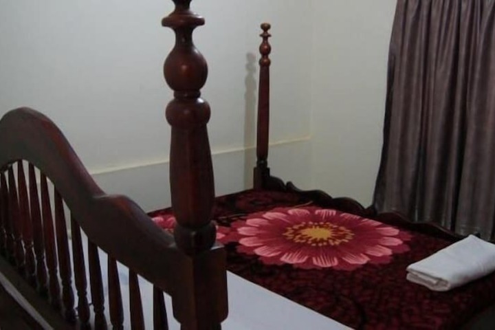 Room 4 of 21
