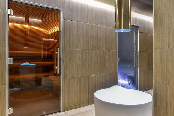 Hotel Interior 38 of 65