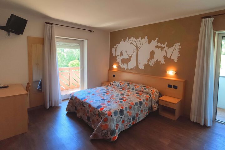 Room 10 of 117