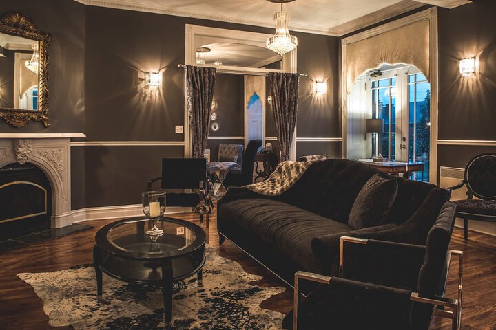 Room 8 of 23