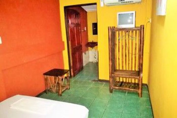 Room 28 of 71