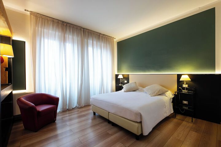 Room 19 of 78